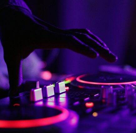 Fra begynder til pro: Den ultimative guide til dj udstyrsleje